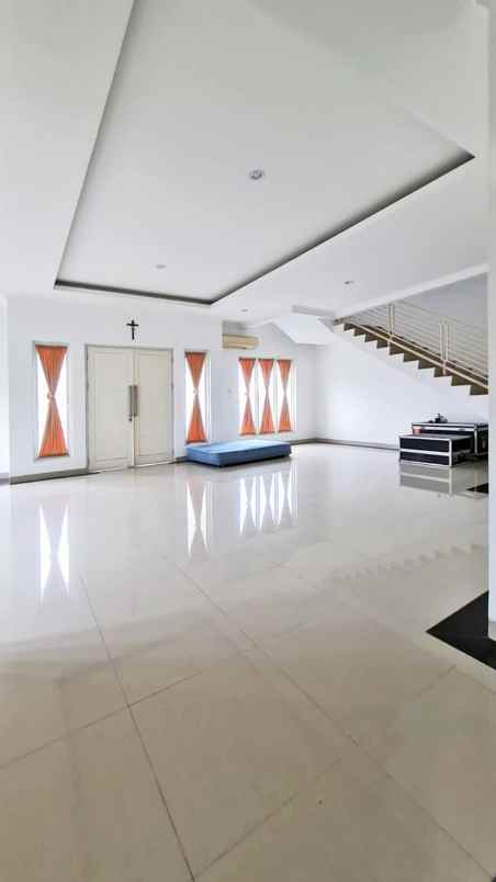 dijual rumah srengseng kembangan