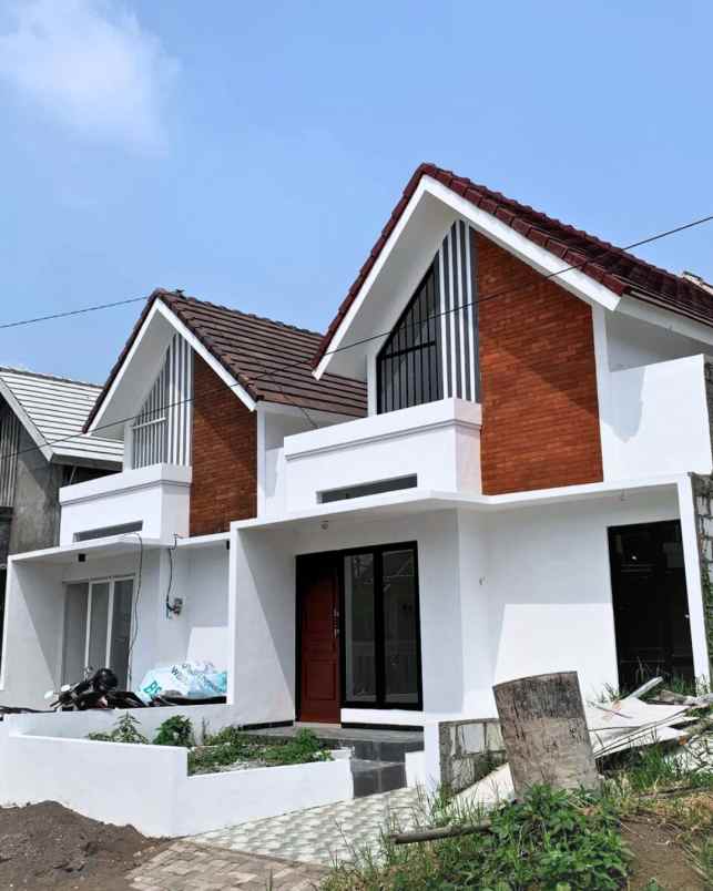 dijual rumah strategis dekat kampus umm