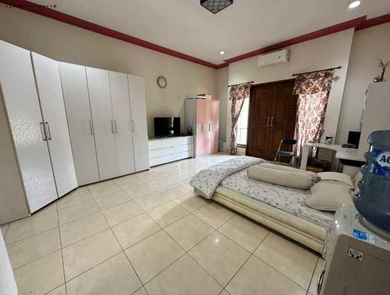 dijual rumah sukolilo