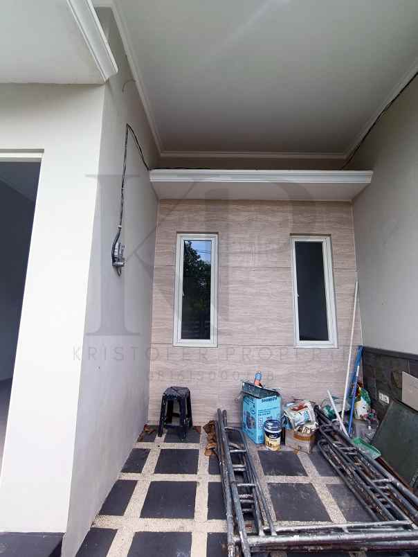 dijual rumah taman sutorejo