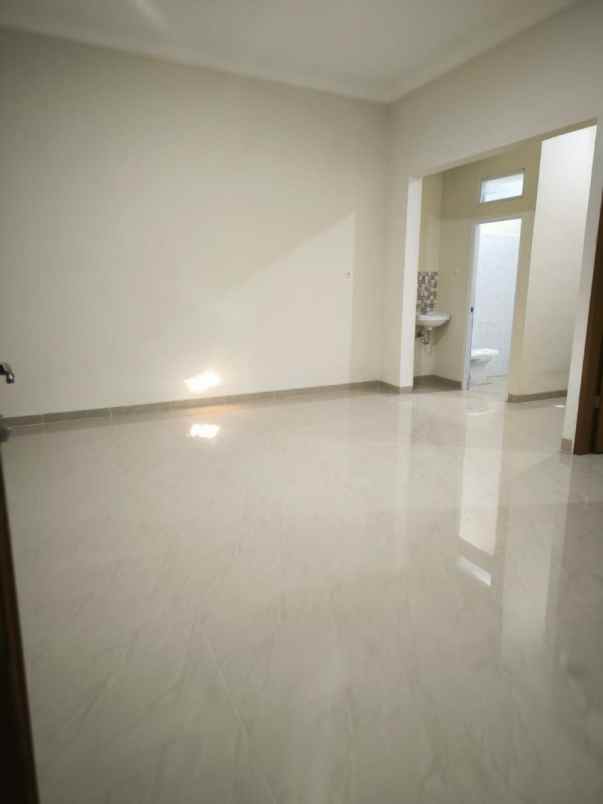dijual rumah tambora