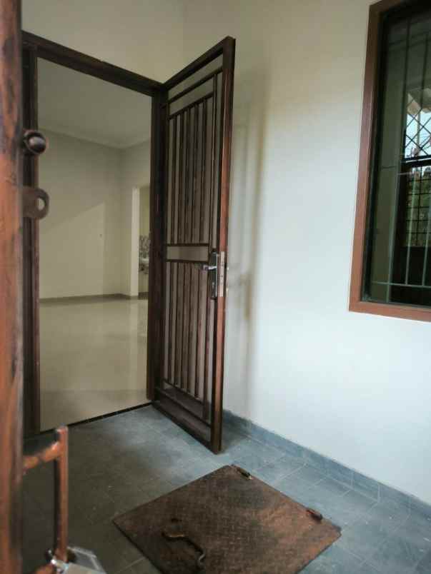 dijual rumah tambora