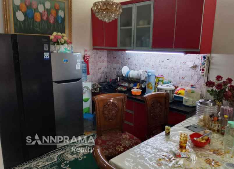 dijual rumah tanah baru beji depok