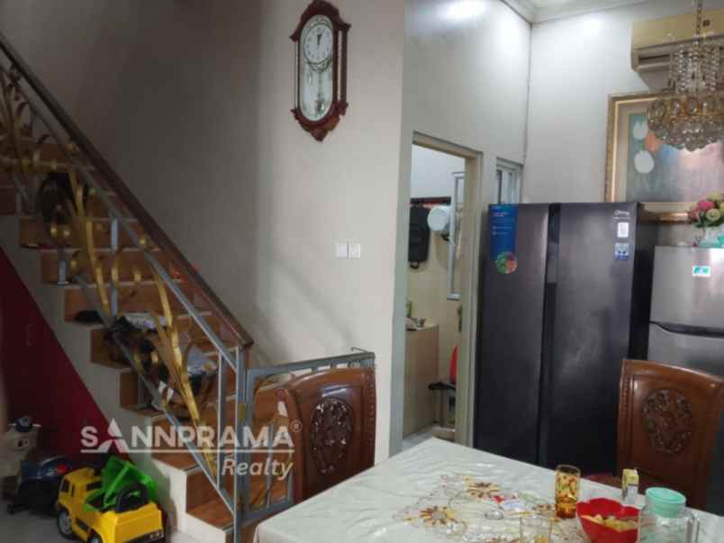 dijual rumah tanah baru beji depok