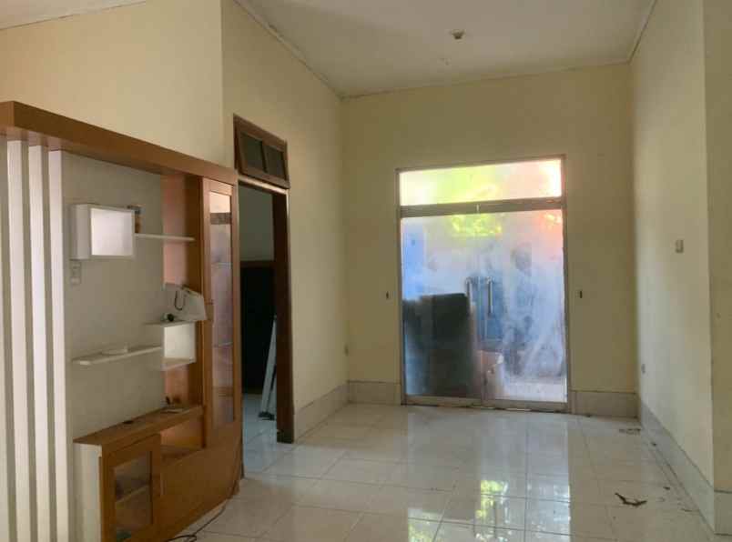 dijual rumah tanah tinggi kec johar