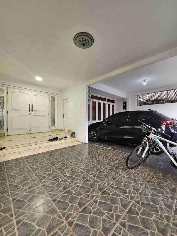 dijual rumah tanjung barat jagakarsa