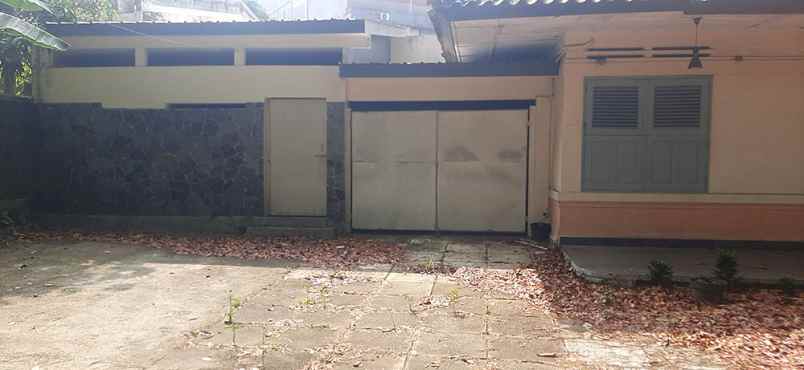 dijual rumah teuku umar