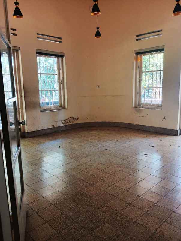 dijual rumah teuku umar