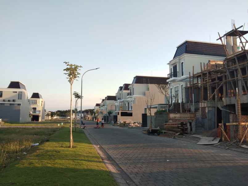 dijual rumah the grand kenjeran pinewood