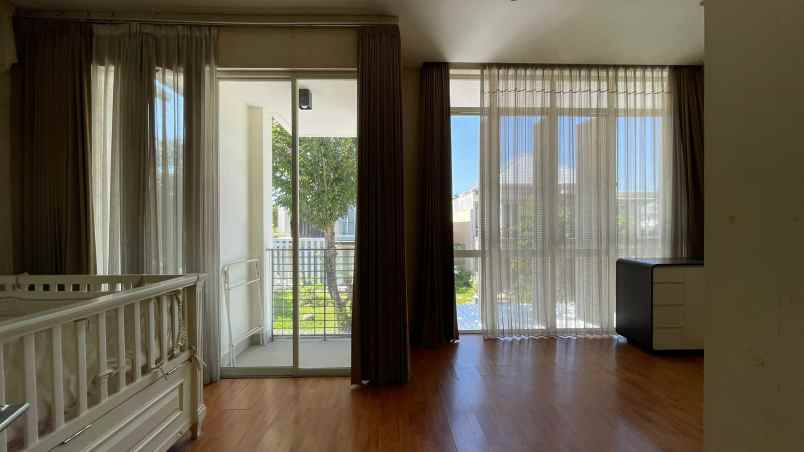 dijual rumah the mansion pakuwon indah