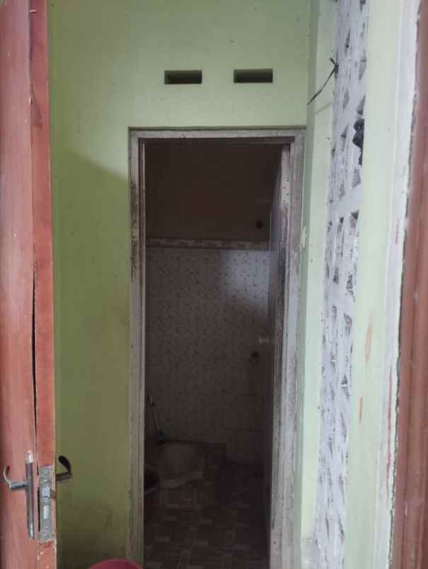 dijual rumah uad