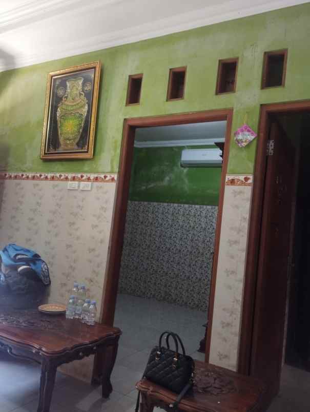 dijual rumah uad