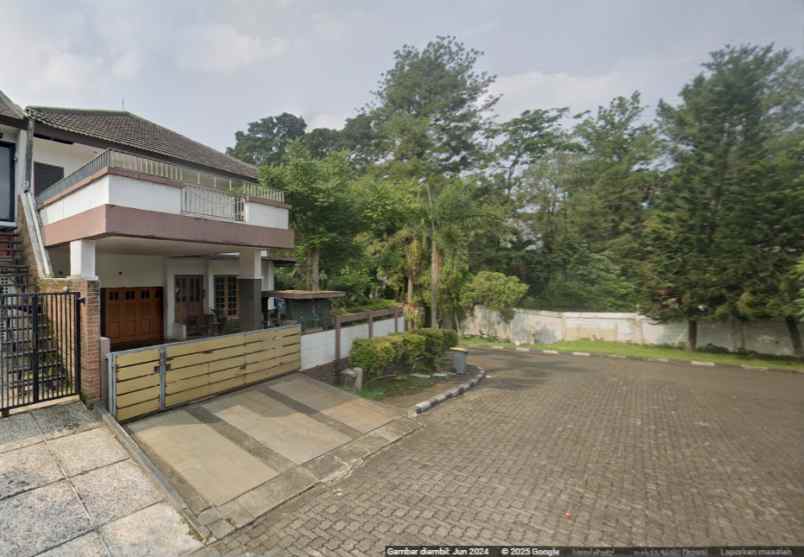 dijual rumah villa cinere mas