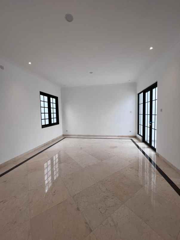 dijual rumah villa delima karang tengah