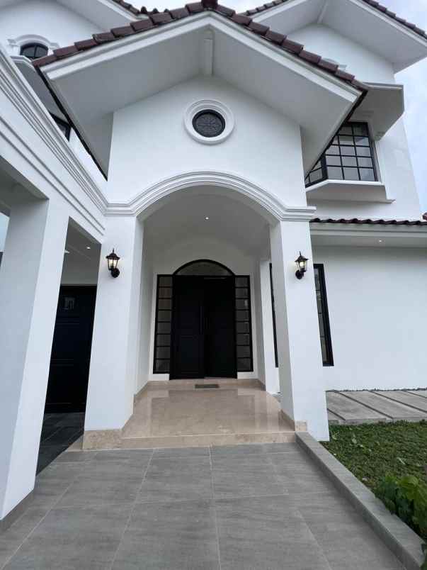 dijual rumah villa delima karang tengah