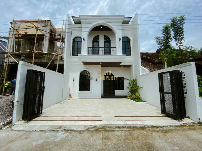 dijual rumah wedomartani ngemplak