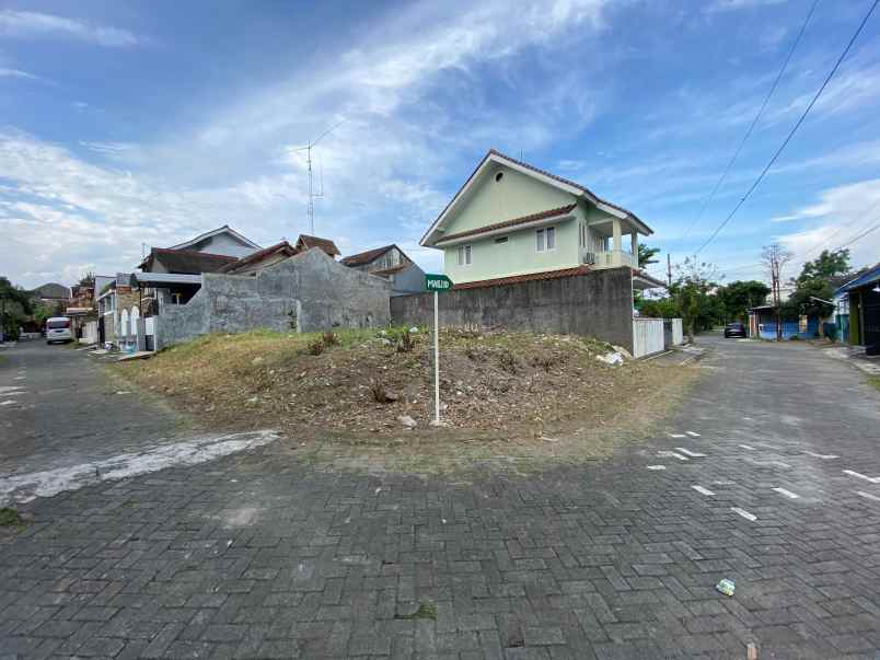 dijual tanah 2 5 km sch