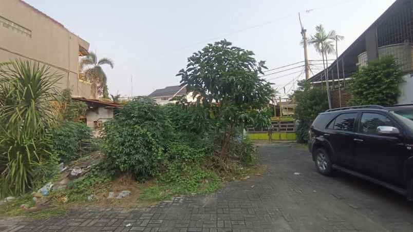 dijual tanah bekas bangunan bengkel