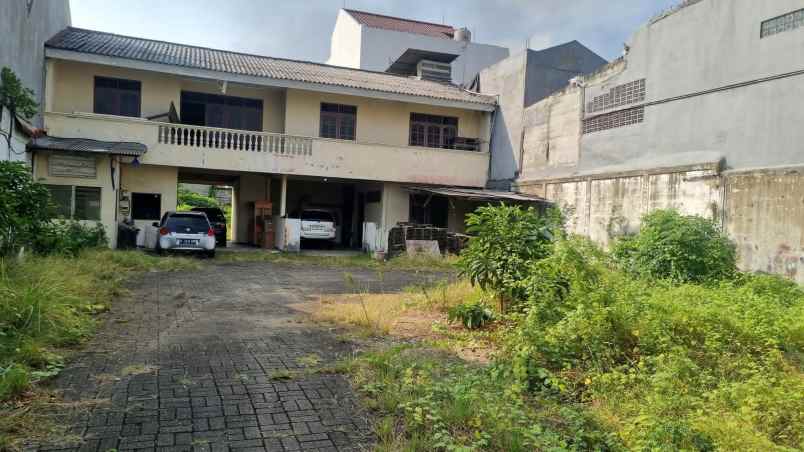 dijual tanah bekas bangunan bengkel