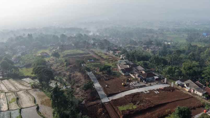 dijual tanah jalan ciburayut cigombong