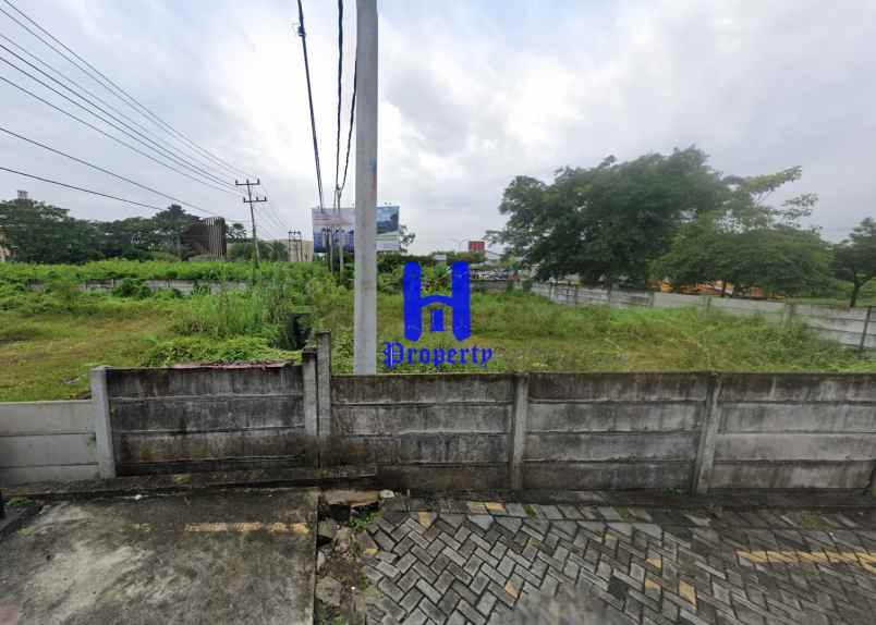 dijual tanah jalan soekarno hatta