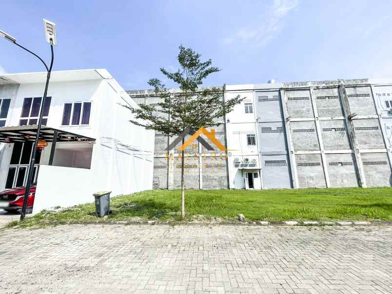 dijual tanah komplek graha metropolitan