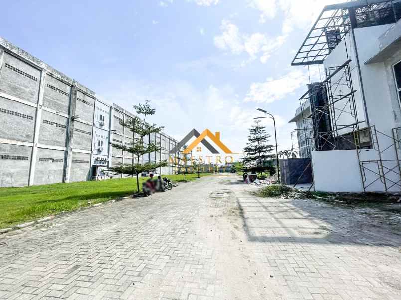 dijual tanah komplek graha metropolitan