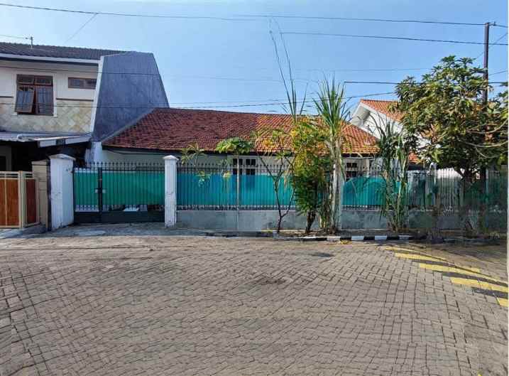 dijual tanah medokan ayu