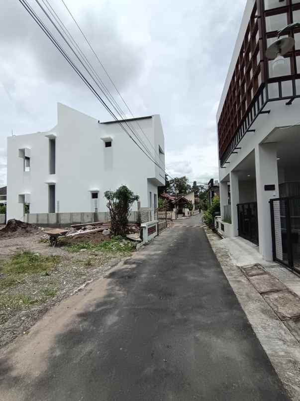 dijual tanah sengkan kaliurang km 7