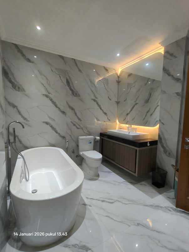 dijual villa canggu badung bali