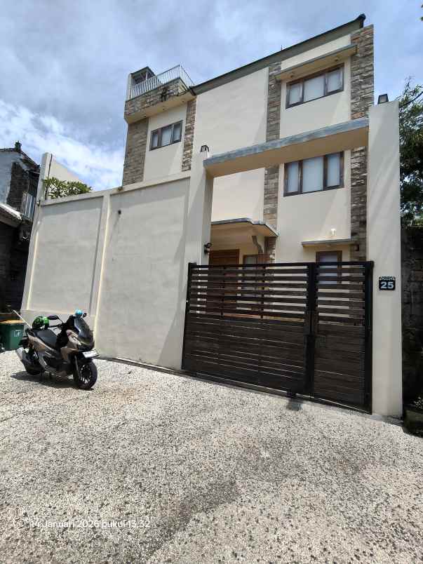 dijual villa canggu badung bali