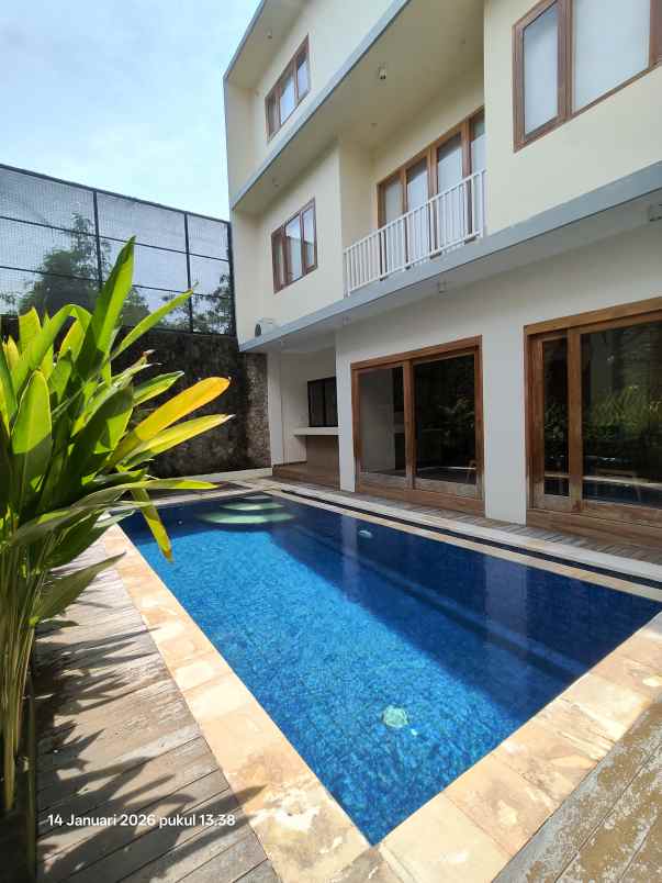 dijual villa canggu badung bali