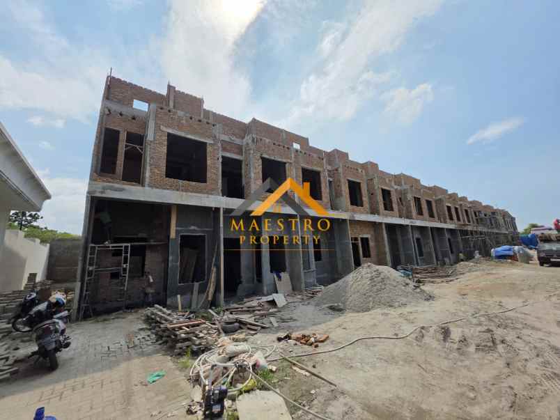 dijual villa de castillo residence