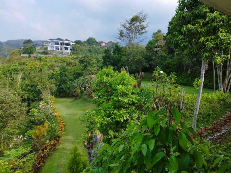 dijual villa ledug prigen kec prigen