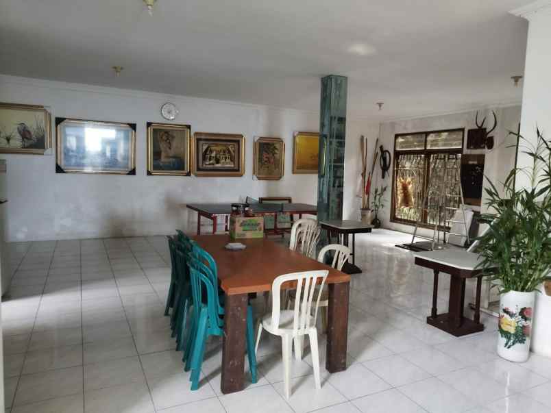 dijual villa ledug prigen kec prigen