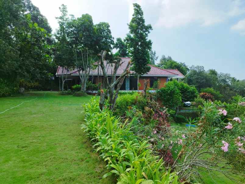 dijual villa ledug prigen kec prigen