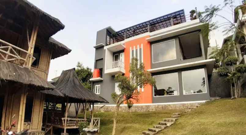dijual villa rancabali