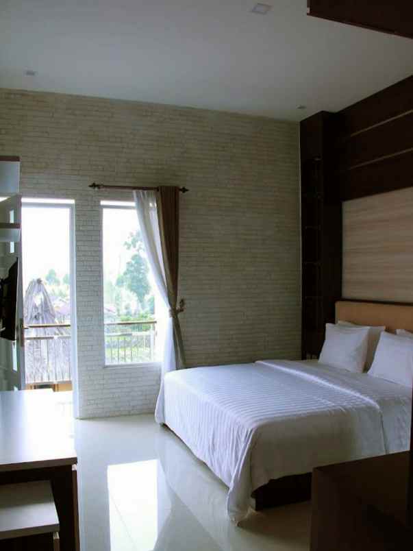dijual villa rancabali