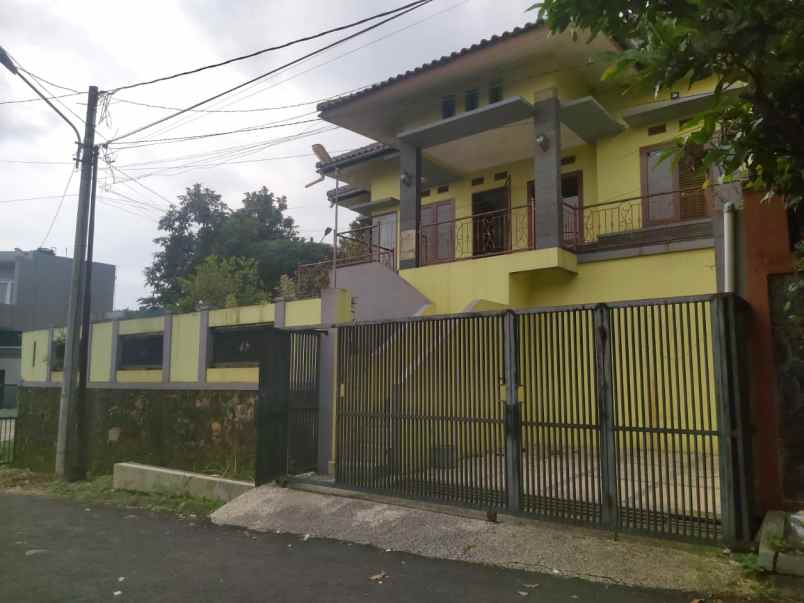 dikontrakan rumah hook luas di ujungberung bandung