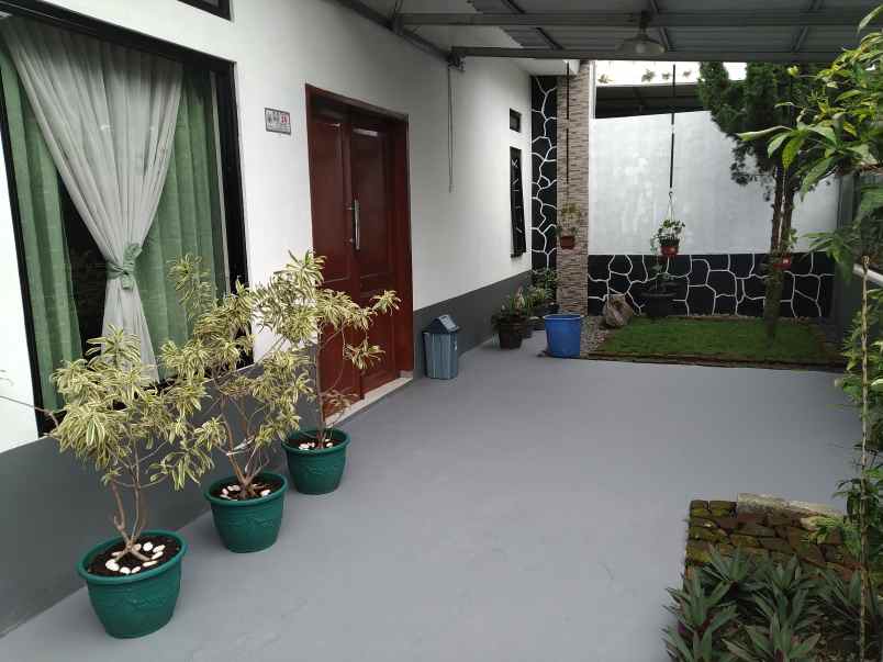 dikontrakkan rumah nyaman dan nyaman