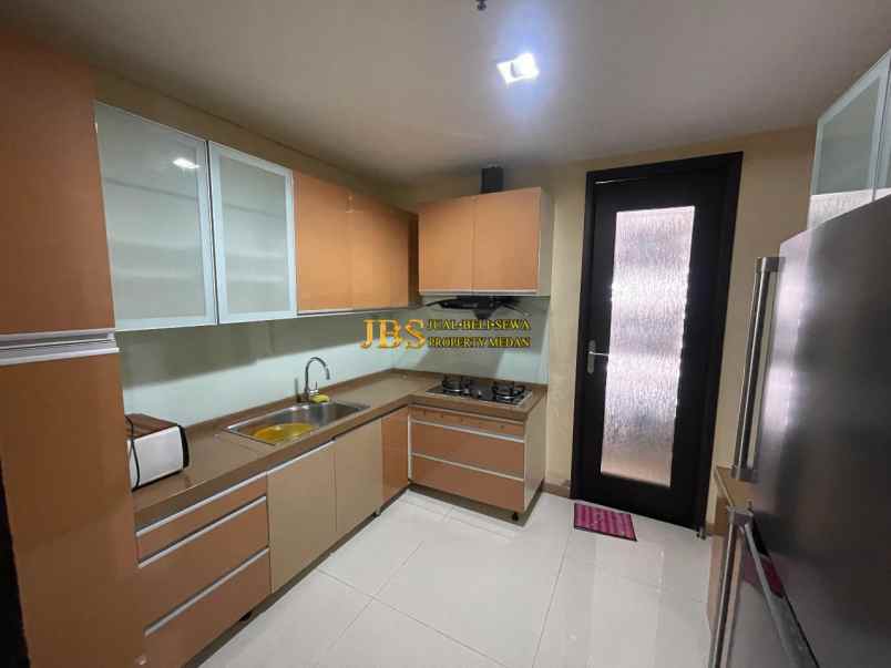 disewakan apartemen cambridge condominium