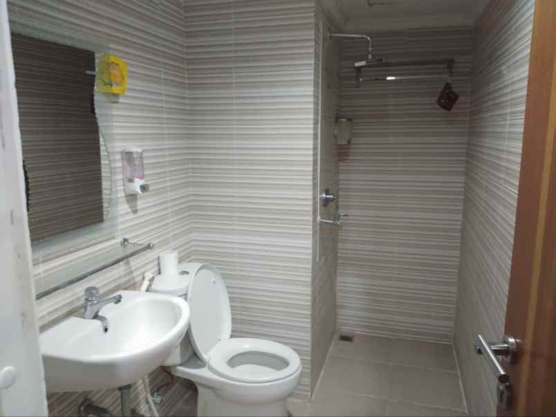 disewakan apartemen jl bukit darmo boulevard