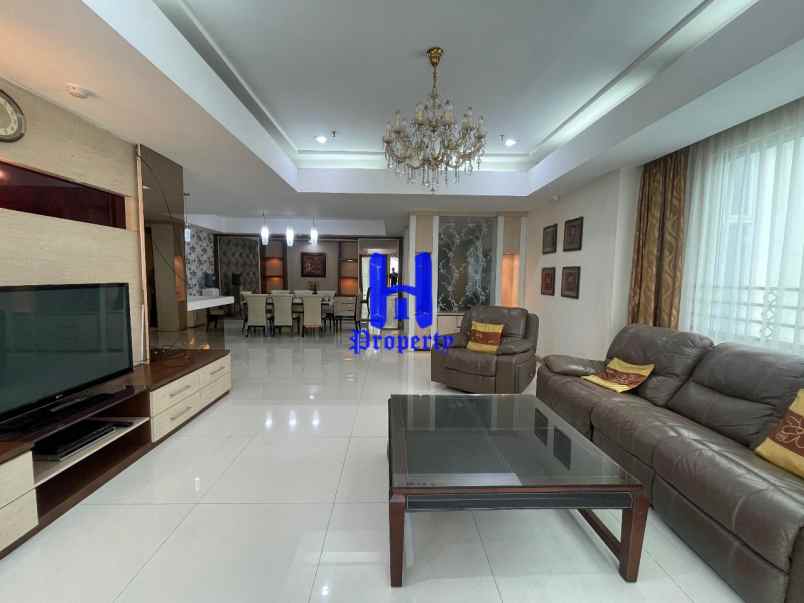 disewakan cambridge condominium tower picasso type 3br