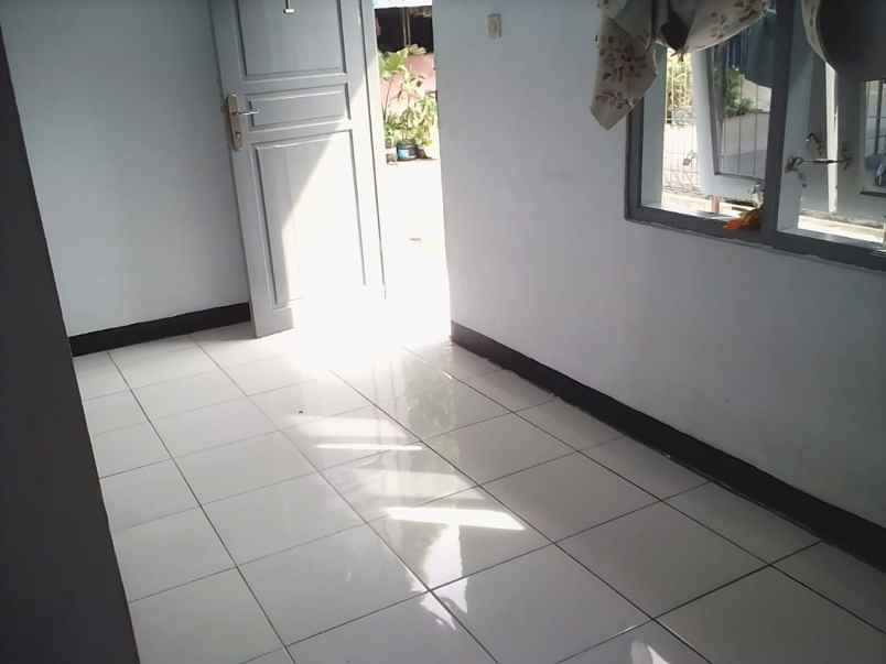 disewakan kost jl bayan ii no 142 rt 01