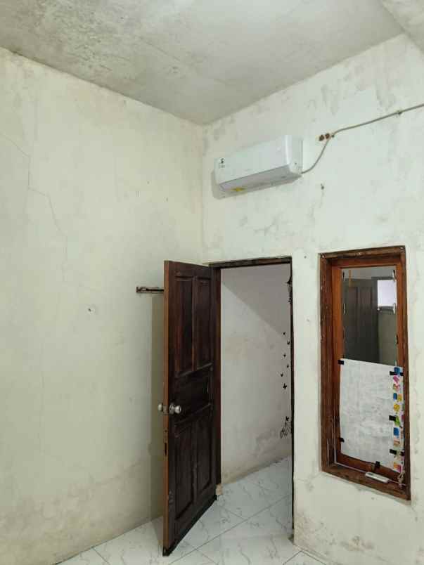 disewakan kost natasya eksklusif 1 kamar