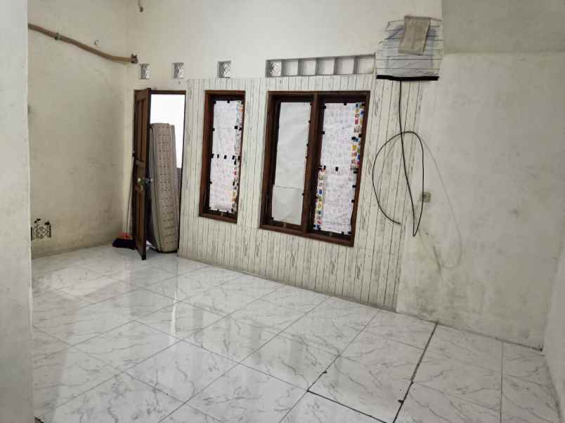 disewakan kost natasya eksklusif 1 kamar