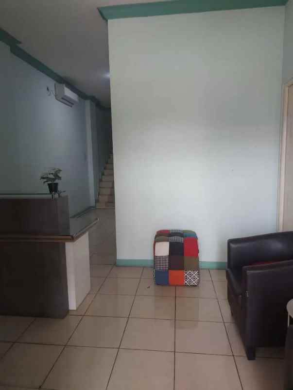 disewakan ruko 3 lantai di pasar minggu full furnish