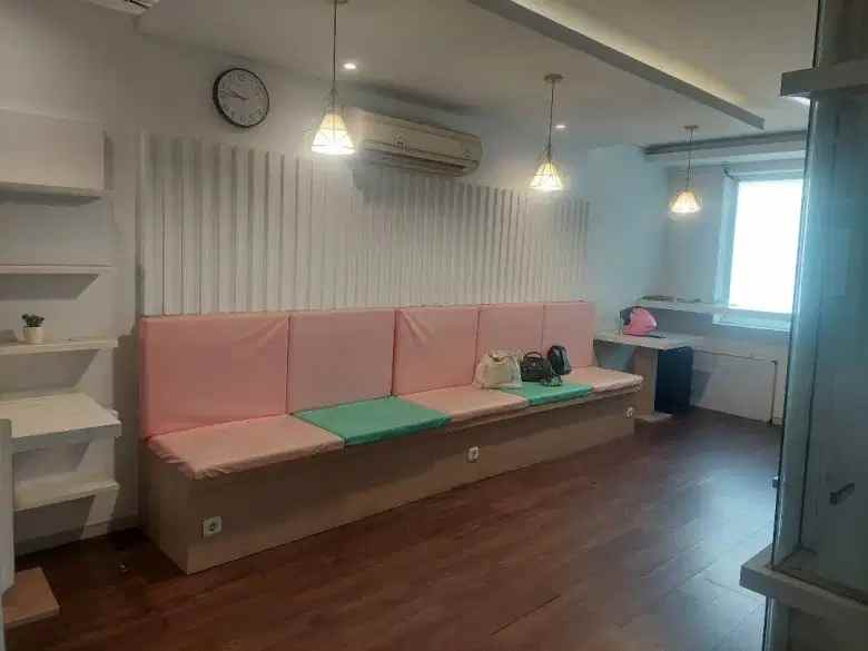 disewakan ruko cantik 2 5 lantai siap pakai di ciputat