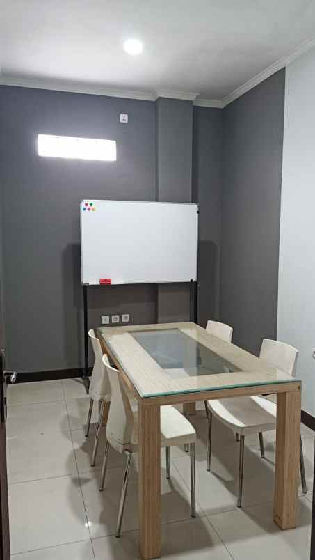 disewakan ruko gudang kantor graha trijasa office jl