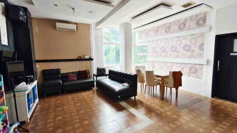 disewakan ruko gudang kantor ruko grand wisata jl